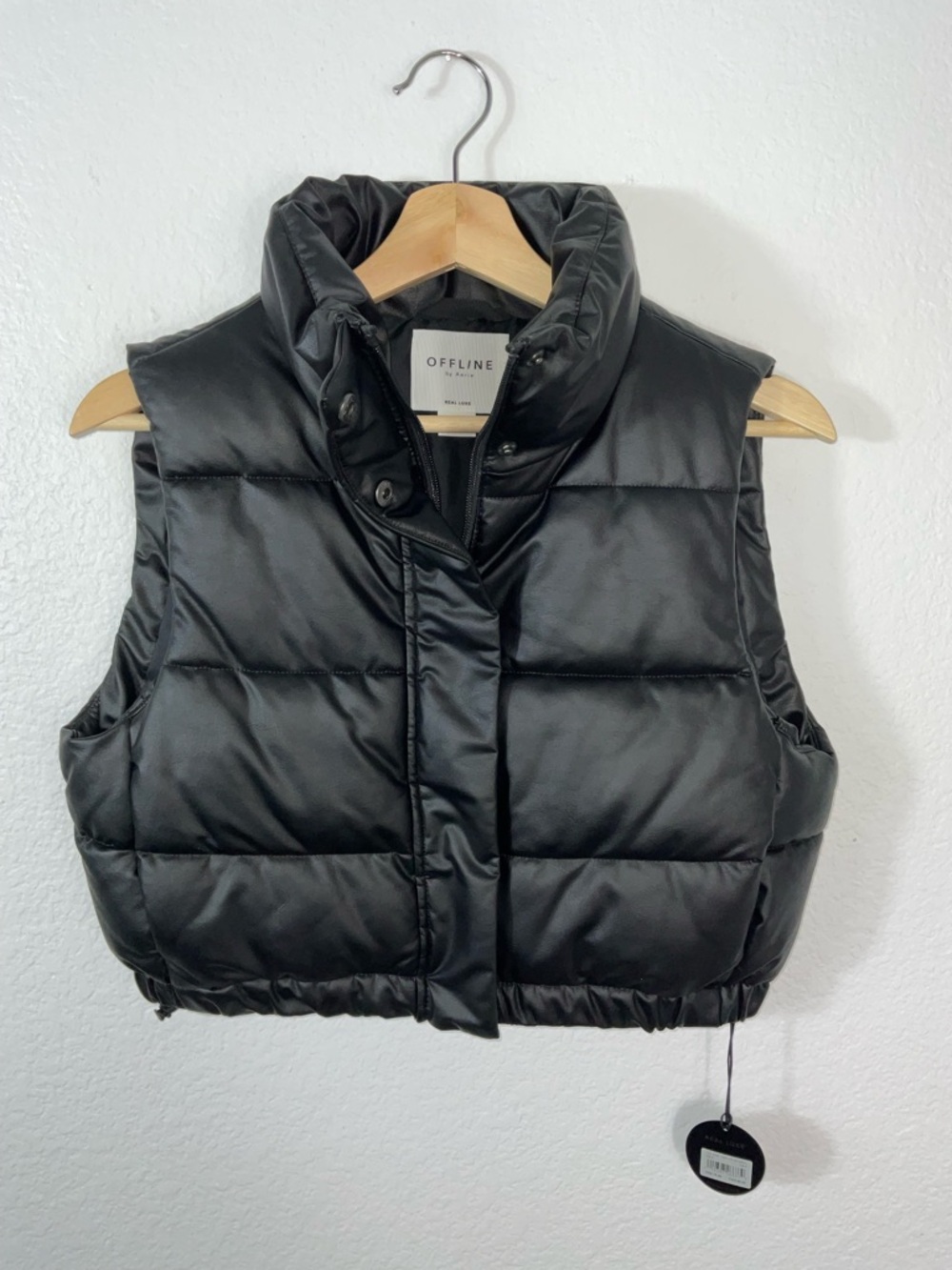 Aerie Cropped Black Puffer Vest - Picture 2 of 9